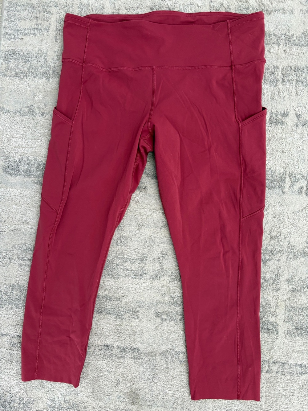 Lululemon High-Waist Capri Leggings in Deep Wine Preowned